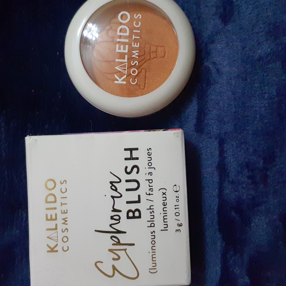 (Free/purchase $20&up) Kaleido Cosmetics- Euphoria Blush - Felicity